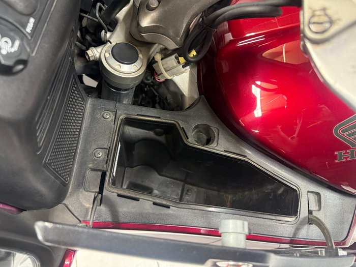2004 Honda ST1300A Red