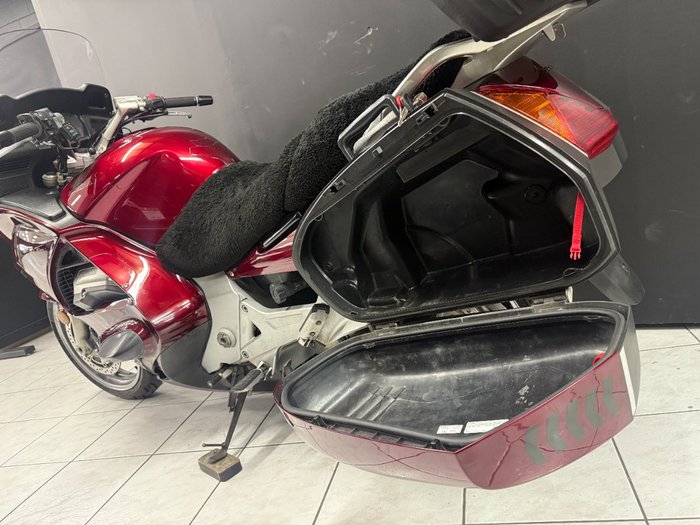 2004 Honda ST1300A Red