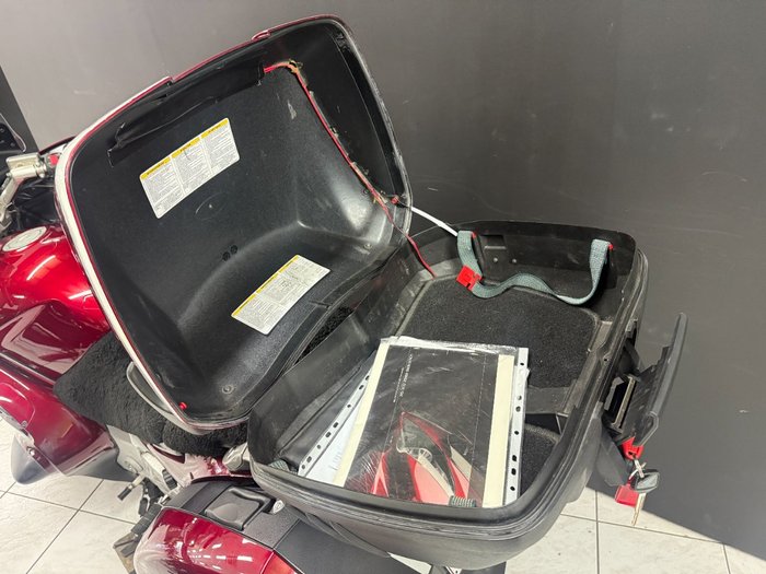 2004 Honda ST1300A Red