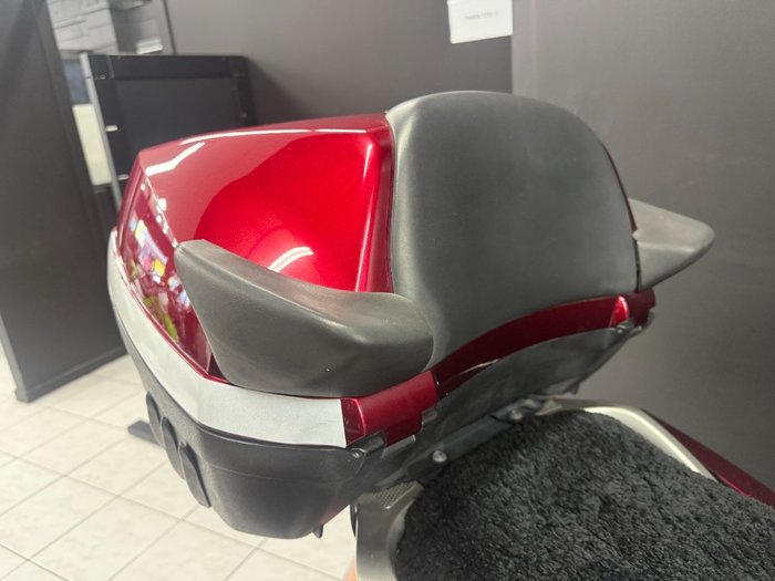 2004 Honda ST1300A Red