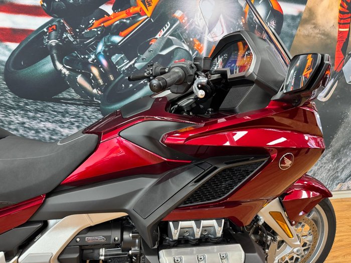 2024 Honda GL1800DA ABS GOLDWING TOUR PRE RED