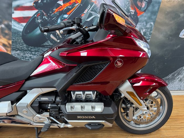 2024 Honda GL1800DA ABS GOLDWING TOUR PRE RED