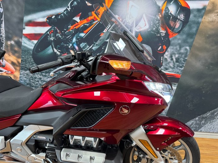 2024 Honda GL1800DA ABS GOLDWING TOUR PRE RED