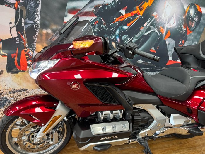 2024 Honda GL1800DA ABS GOLDWING TOUR PRE RED