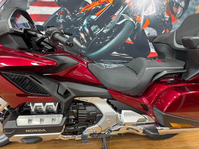 2024 Honda GL1800DA ABS GOLDWING TOUR PRE RED