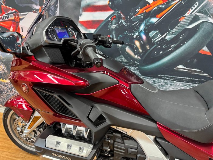 2024 Honda GL1800DA ABS GOLDWING TOUR PRE RED