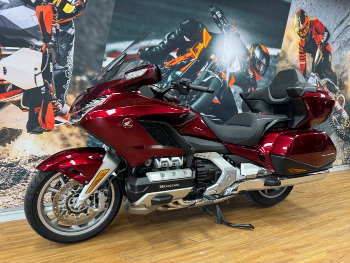 2024 Honda GL1800DA ABS GOLDWING TOUR PRE RED