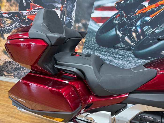 2024 Honda GL1800DA ABS GOLDWING TOUR PRE RED