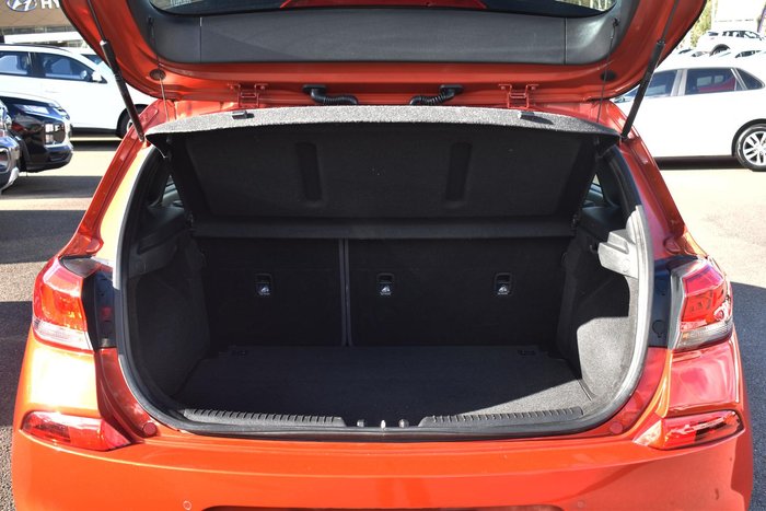 2017 Hyundai i30 SR Premium PD MY18 Phoenix Orange