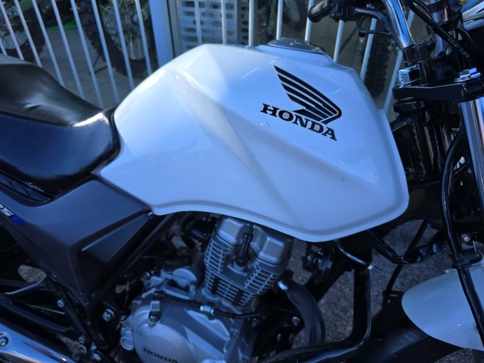 2018 HONDA CB125E White