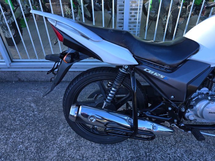 2018 HONDA CB125E White