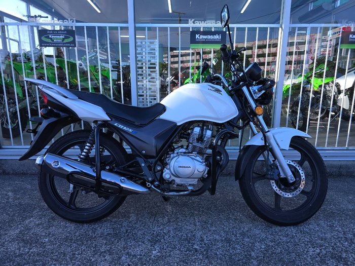 2018 HONDA CB125E White
