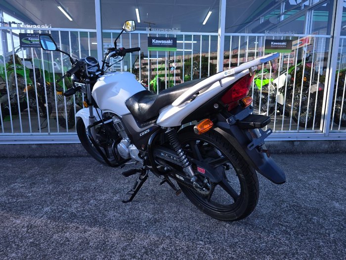 2018 HONDA CB125E White