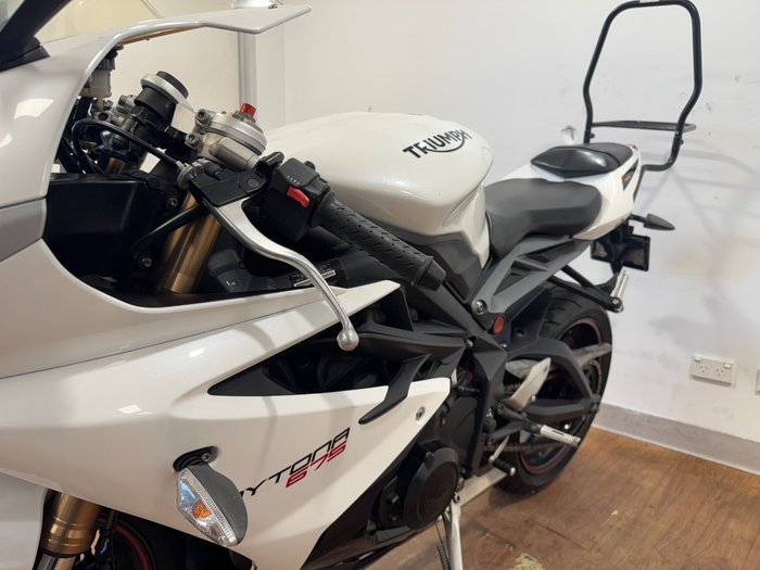 2015 Triumph DAYTONA 675 WHITE