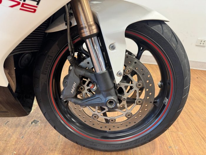 2015 Triumph DAYTONA 675 WHITE