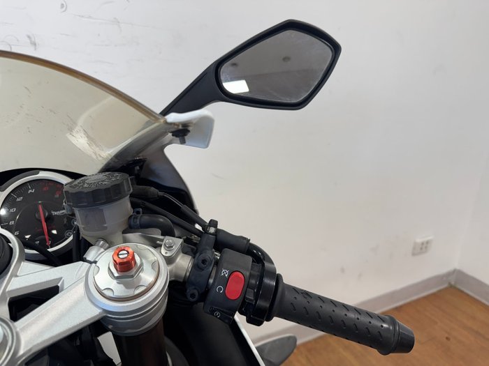 2015 Triumph DAYTONA 675 WHITE