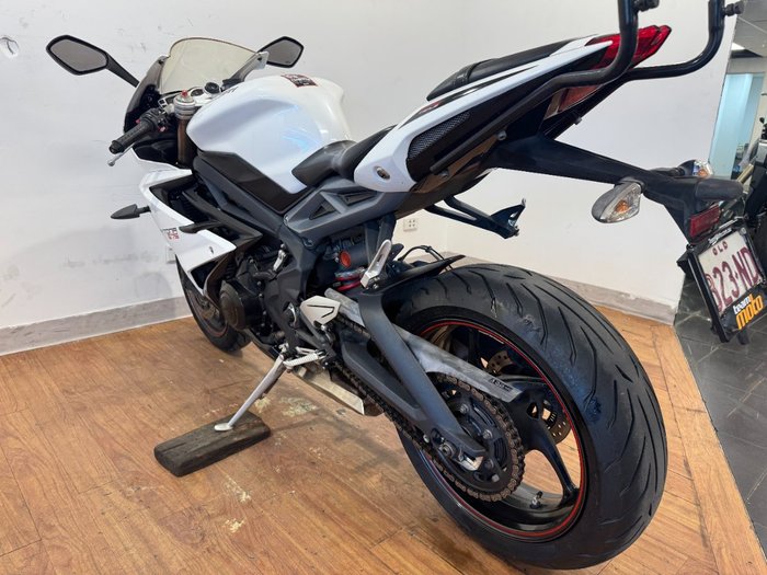 2015 Triumph DAYTONA 675 WHITE
