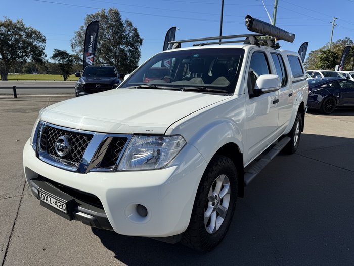 2012 Nissan Navara ST