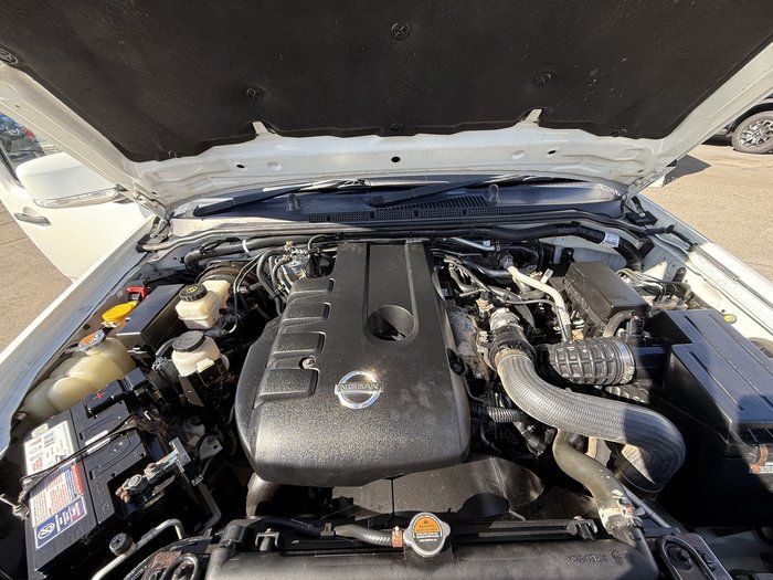 2012 Nissan Navara ST