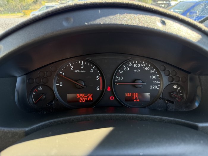 2012 Nissan Navara ST