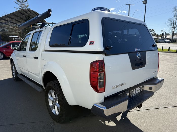 2012 Nissan Navara ST