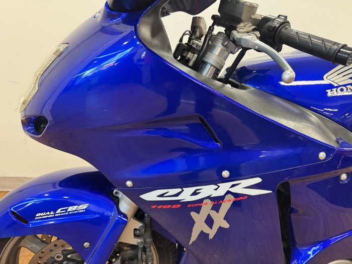 2006 Honda CBR1100XX (SUPER BLACKBIRD) BLUE