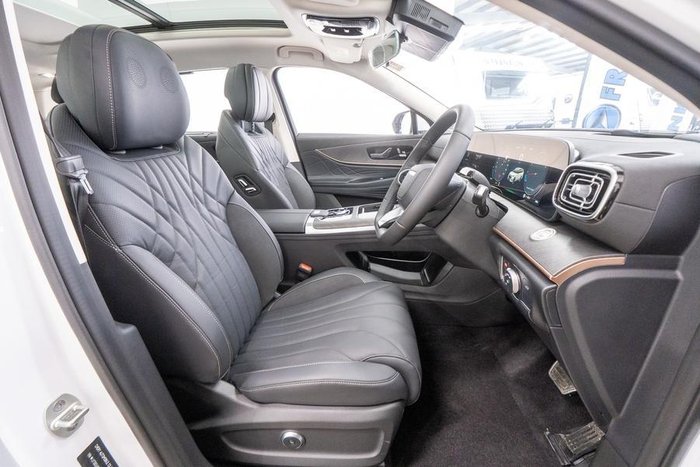 2025 Jaecoo J8 Track