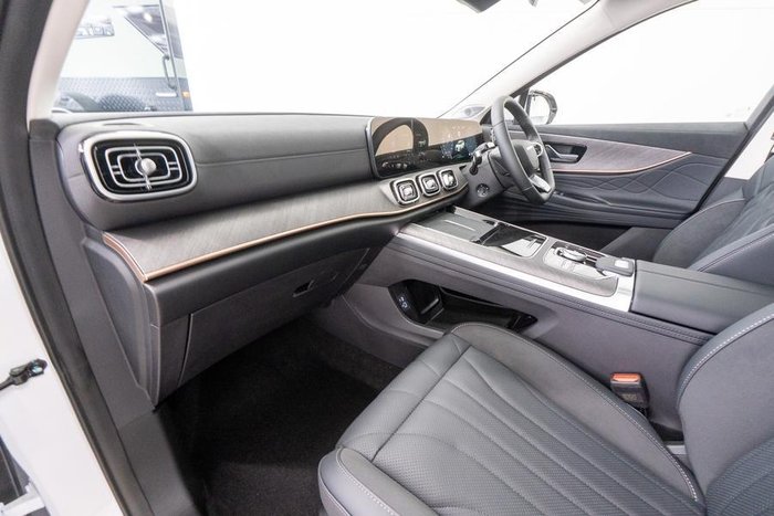 2025 Jaecoo J8 Track