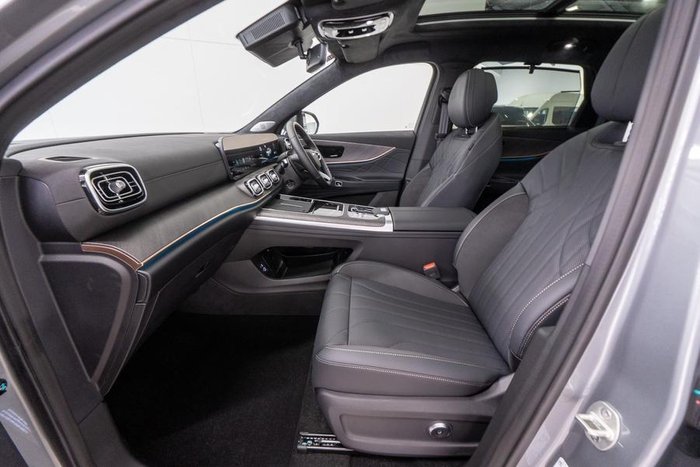 2025 Jaecoo J8 Track