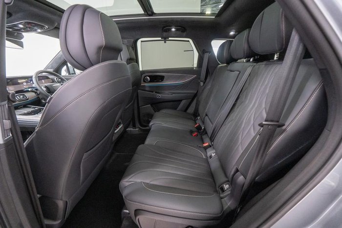 2025 Jaecoo J8 Track