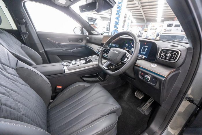 2025 Jaecoo J8 Track