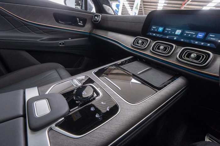 2025 Jaecoo J8 Track