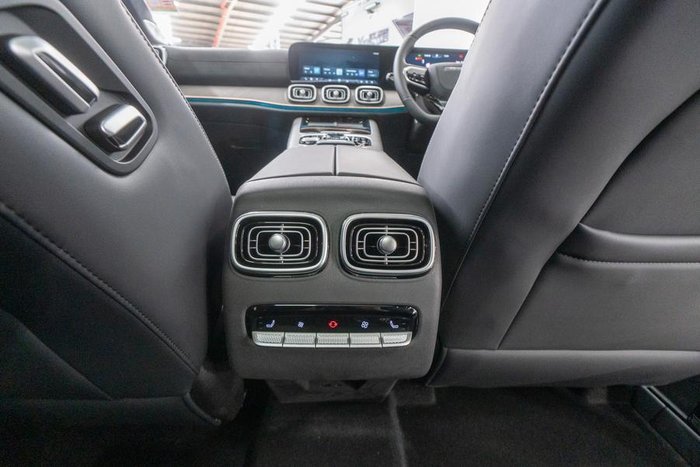 2025 Jaecoo J8 Track