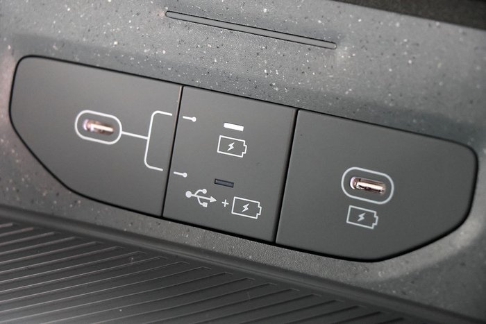 2025 Kia Tasman S