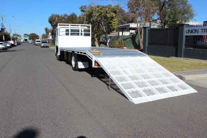 2015 U.D. Condor PK17 280 WHITE