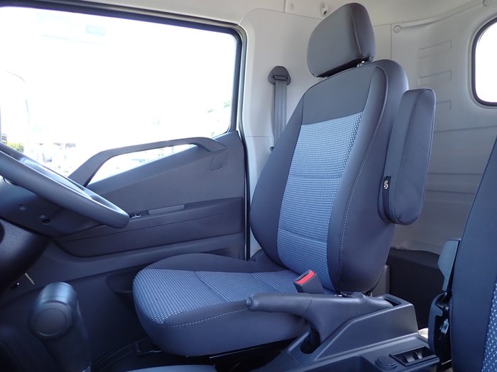 2025 HYUNDAI EX9 ELWB SILVER