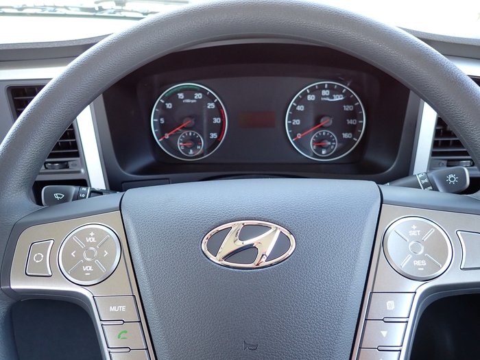 2025 HYUNDAI EX9 ELWB SILVER