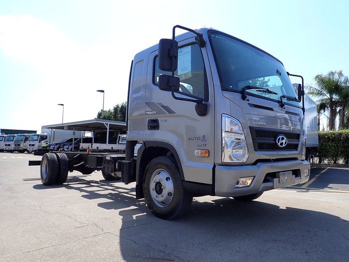 2025 HYUNDAI EX9 ELWB SILVER