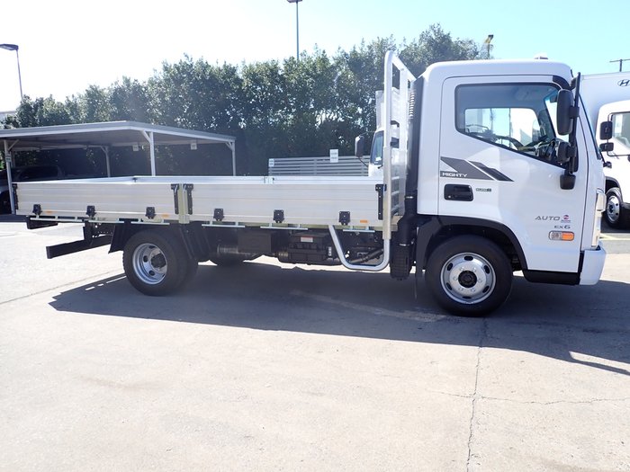 2025 HYUNDAI EX6 MWB WHITE