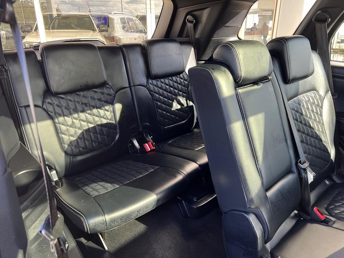 2025 Ford Everest Platinum MY25.25 4X4 Dual Range Arctic White