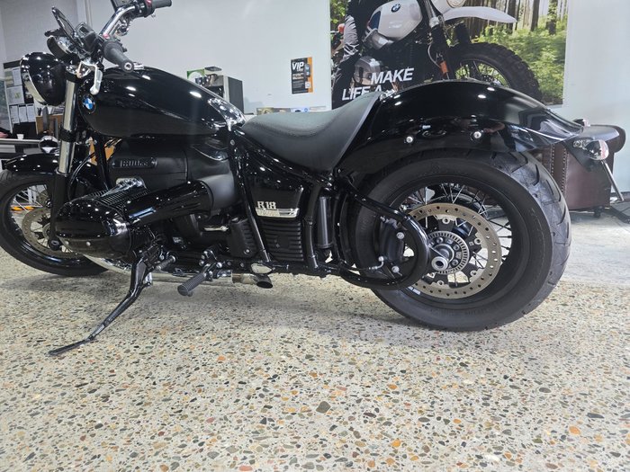 2023 BMW Motorrad R 18 B BLACK STORM METALLIC 2
