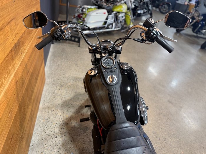 2017 Harley-davidson FXDB STREET BOB Black