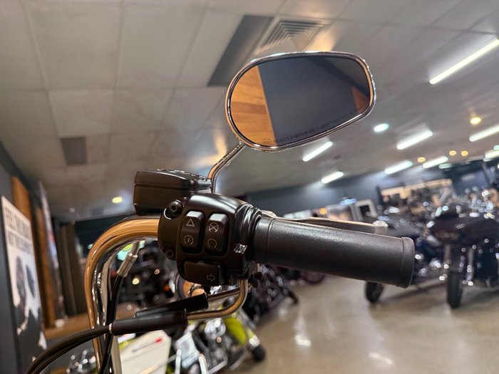 2017 Harley-davidson FXDB STREET BOB Black