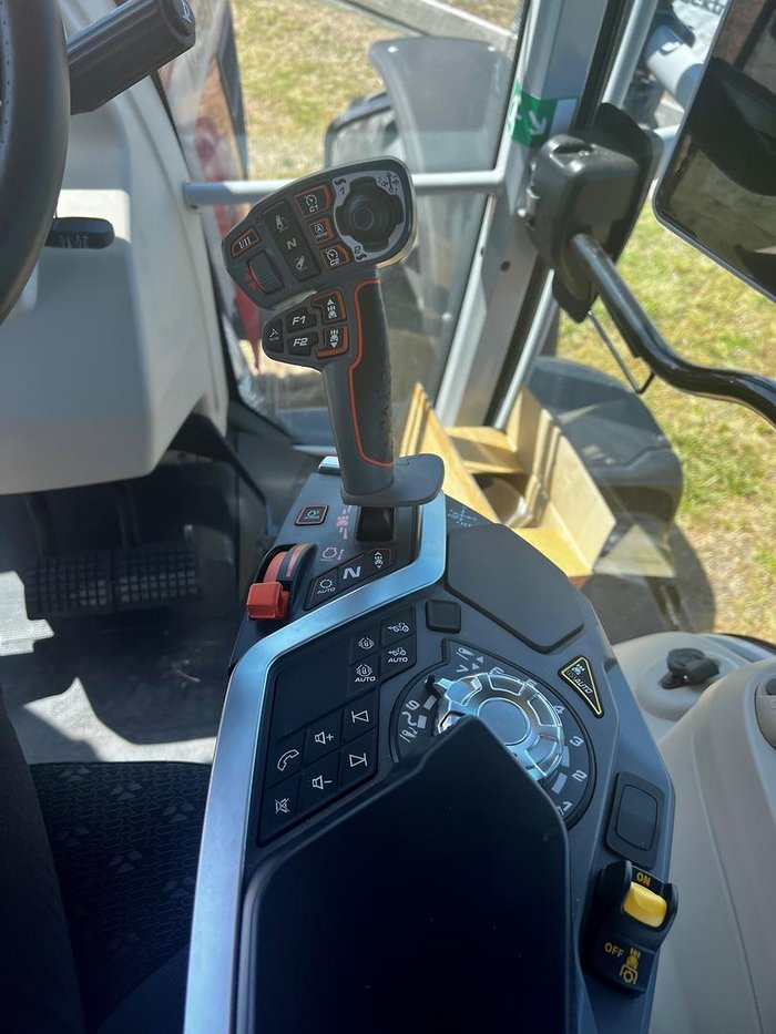 2023 Massey Ferguson 7S.180Ef