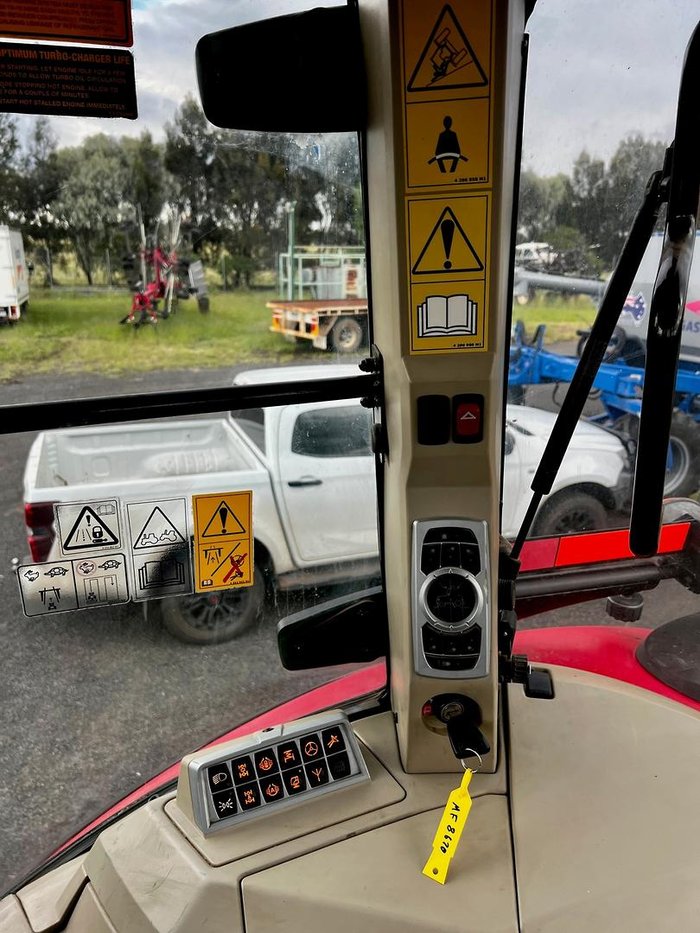 2014 Massey Ferguson Mf8670