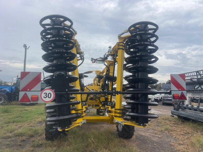 Bednar Terraland Actros RO 4000 Disc Ripper