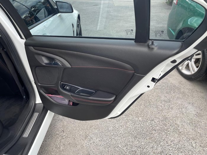 2016 Holden Commodore SV6 Black VF Series II MY16 Heron White