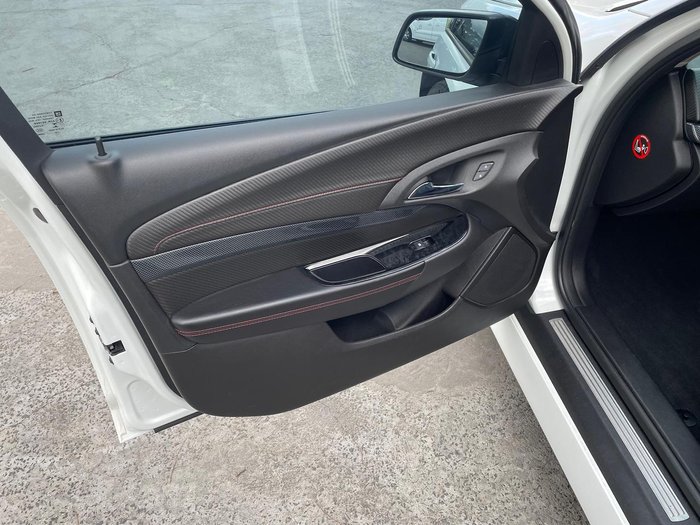2016 Holden Commodore SV6 Black VF Series II MY16 Heron White