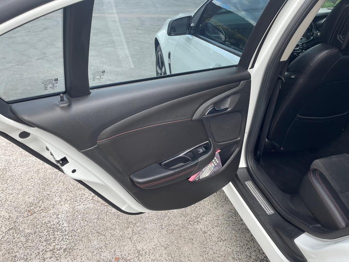 2016 Holden Commodore SV6 Black VF Series II MY16 Heron White
