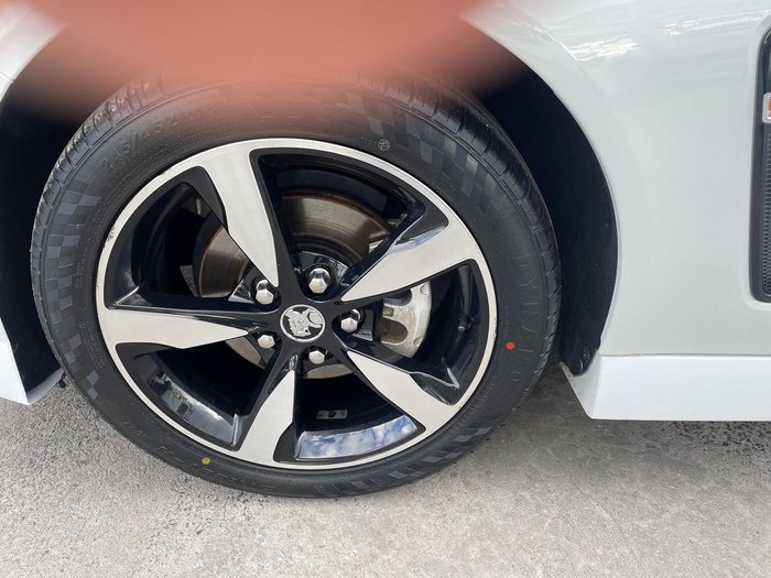 2016 Holden Commodore SV6 Black VF Series II MY16 Heron White